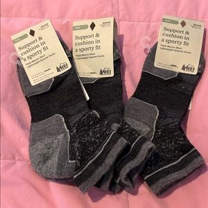 NWT 3 pairs of REI Medium Merino Wool Lightweight Hiking Quarter Socks Large